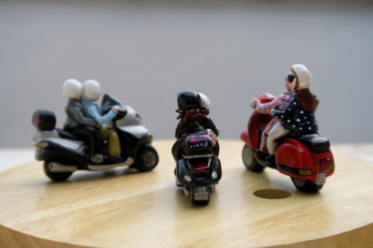 miniature moto scooter vespa piaggio collezione labottegadimarika (14)